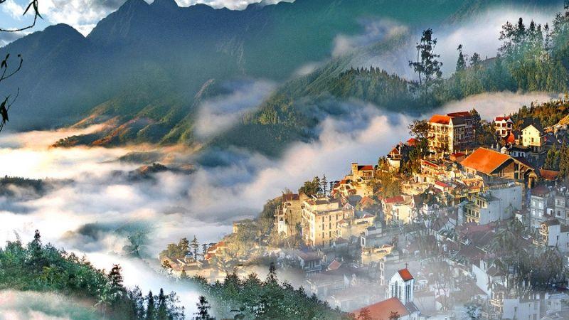 Sapa, mảnh đất sương mù nổi tiếng không chỉ bởi vẻ đẹp thiên nhiên mà còn bởi sự phong phú của các món ăn đặc sản. Dưới đây là 19 món ngon nổi bật mà bạn nhất định phải thử khi đến đây, đồng thời cũng là những món quà tuyệt vời để mang về làm kỷ niệm.