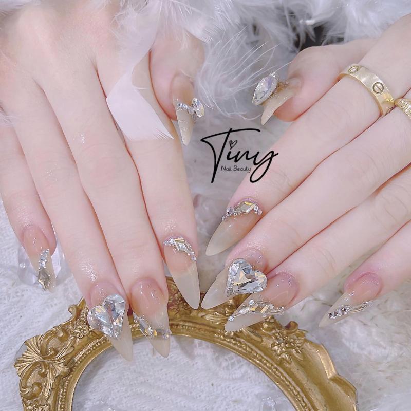 Top 7 Tiệm Nail Uy Tín và Đẹp Nhất Trà Vinh