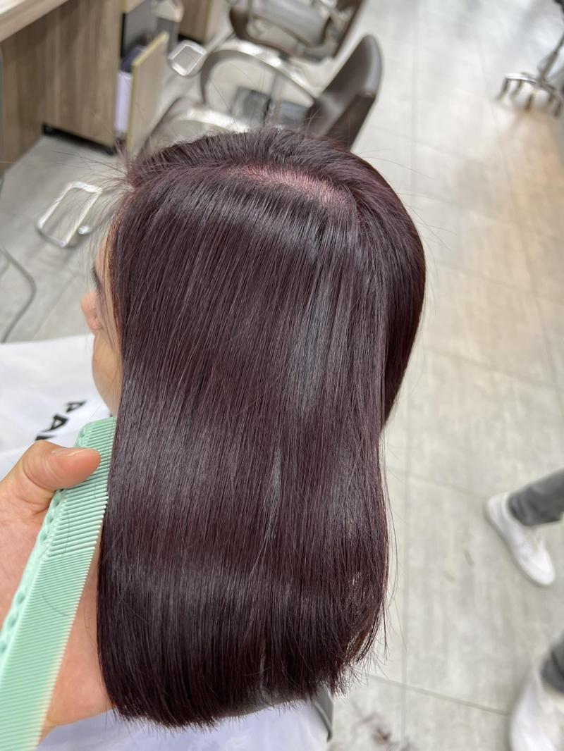 Top 6 salon làm tóc đẹp và uy tín tại TP. Hạ Long, Quảng Ninh, nơi bạn sẽ tìm thấy những dịch vụ chăm sóc tóc chất lượng và phong cách hiện đại.