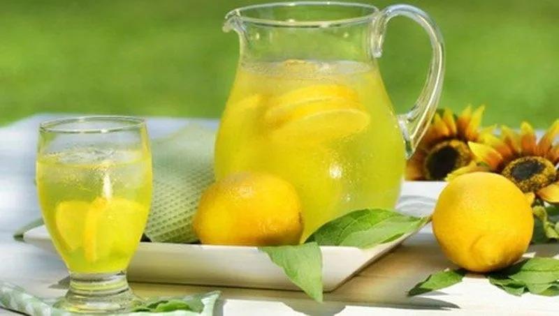 Top 11 loại nước giải nhiệt hiệu quả nhất cho mùa hè