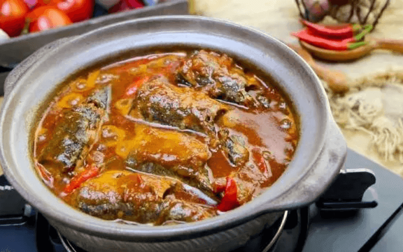 Bí quyết kho cá nục nước dừa thơm lừng, đậm vị, màu đẹp mắt và không hề tanh
