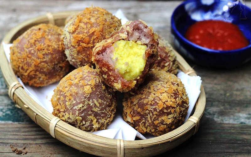 Khám phá công thức làm món khoai môn lệ phố thơm ngon, dễ làm mà ai cũng có thể thử tại nhà.