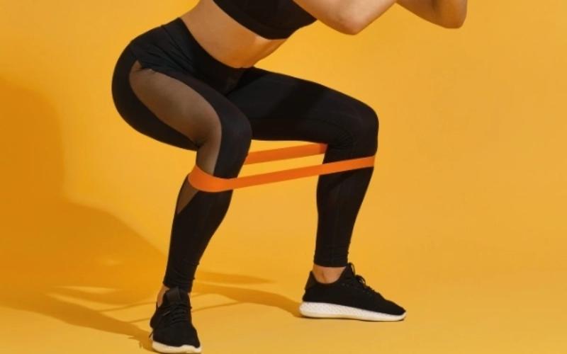 Hướng dẫn cách chọn kích thước dây kháng lực phù hợp cho phái nữ khi tập gym
