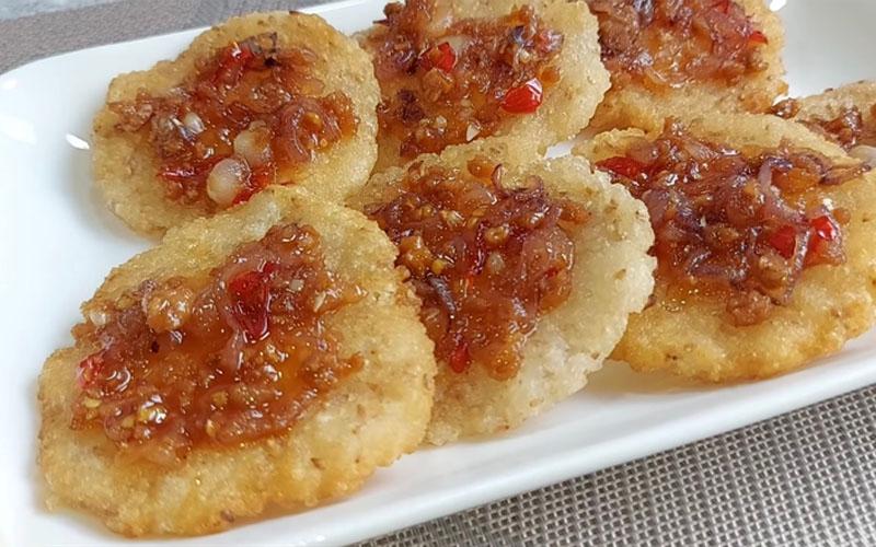 Khám phá cách làm bánh rán giòn rụm từ cơm nguội, món ăn vặt tuyệt vời không thể bỏ qua. Hãy thử ngay công thức đơn giản này!