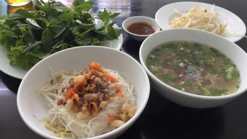Khi ghé thăm Bảo Lộc, đừng quên khám phá những món đặc sản nổi bật nơi đây.