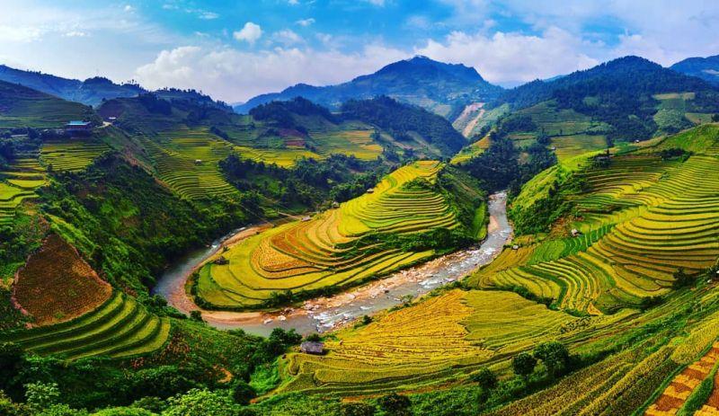Khám phá 11 địa điểm du lịch hấp dẫn nhất tại Việt Nam