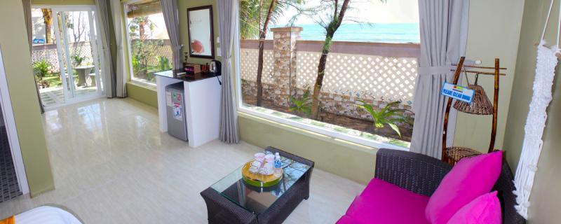 Khám phá danh sách 11 khách sạn 4 sao tuyệt vời và sang trọng nhất tại thành phố Phan Thiết, Bình Thuận, nơi hứa hẹn mang lại cho du khách những trải nghiệm nghỉ dưỡng đẳng cấp và đầy ấn tượng.