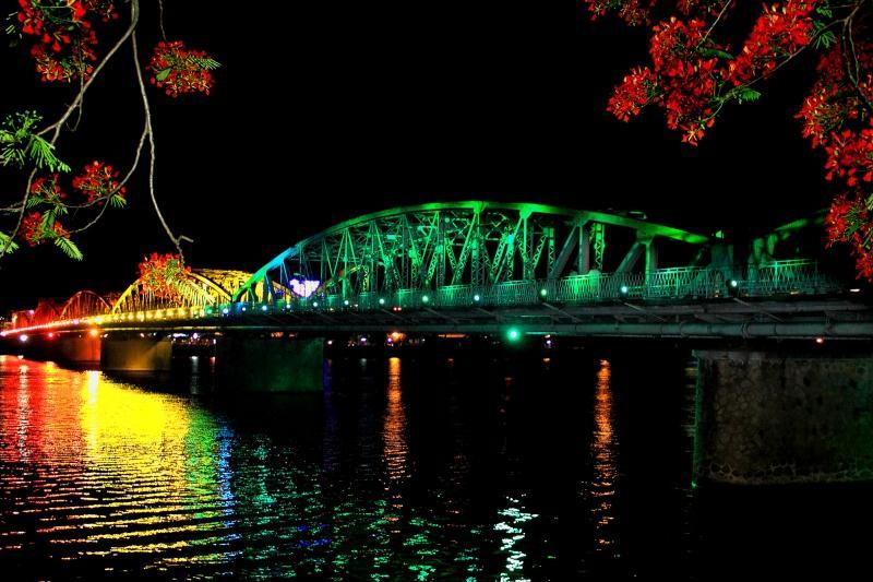 Top 10 Điểm Đến Phượt Tuyệt Vời Tại Miền Trung và Miền Nam