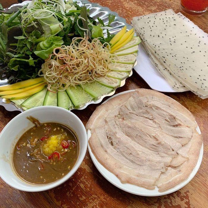 Top 10 món ngon nhất định phải nếm thử khi ghé thăm Đà Nẵng