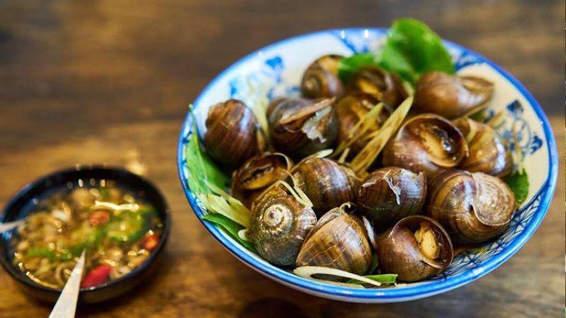 Khám phá cách làm ốc mít hấp riềng sả đơn giản nhưng đậm đà, hương vị khiến bạn quên lối về
