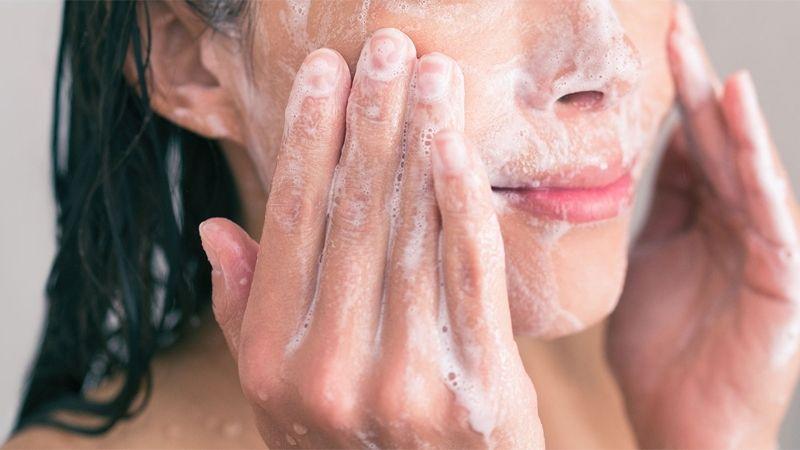 Trở nên xinh đẹp như các sao Hàn với 6 bước trang điểm nhẹ nhàng chuẩn phong cách Hàn Quốc.