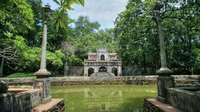 Khám phá chùa Từ Hiếu - vẻ đẹp thanh tịnh và truyền thống của kiến trúc xứ Kinh Kỳ.