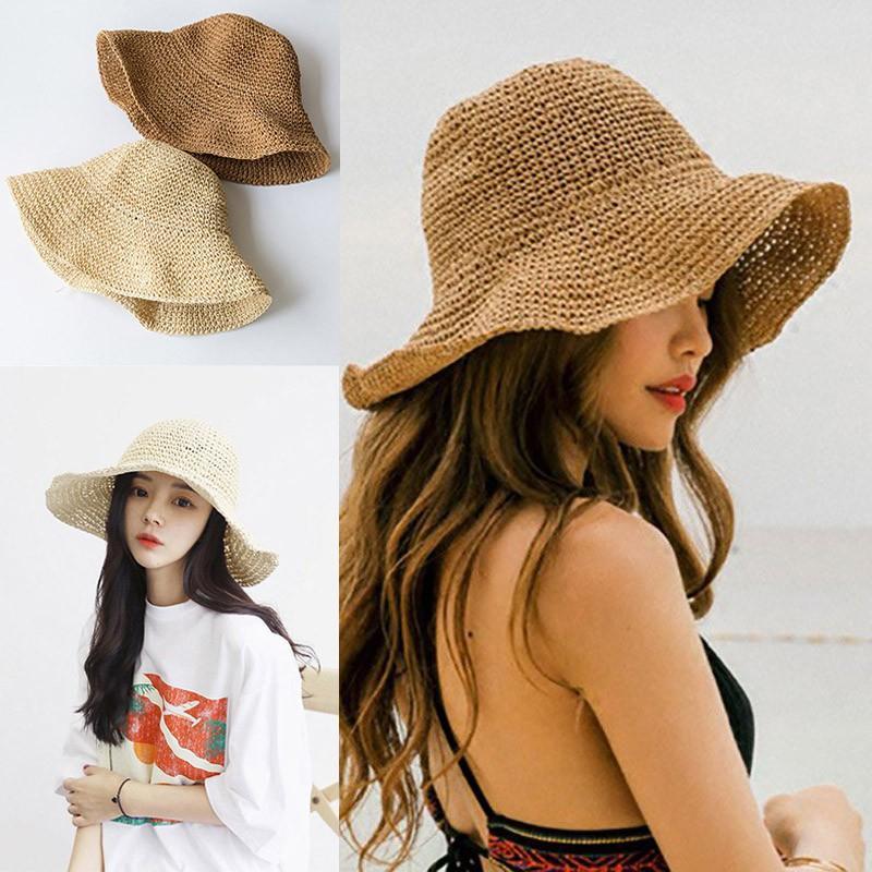 Top 17 vật dụng không thể thiếu khi du lịch biển dành cho phái nữ