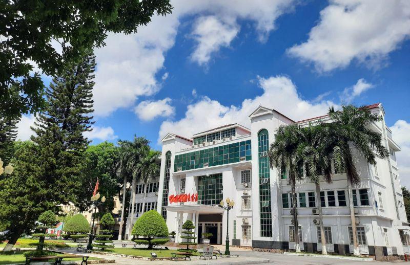 Top 10 trường đào tạo ngành du lịch hàng đầu tại Việt Nam