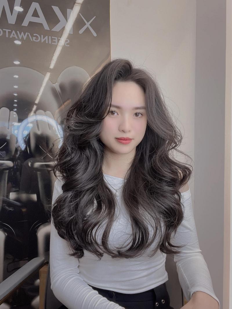 Khám phá top 10 salon làm tóc uy tín nhất tại tỉnh Hà Nam, những địa chỉ nổi bật với dịch vụ chất lượng, tạo nên những mái tóc đẹp và phù hợp với từng cá nhân.