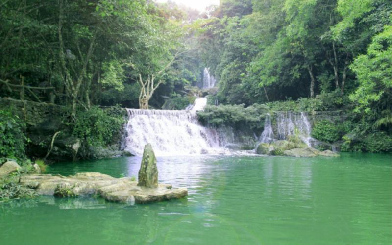 Top 10 Địa Điểm Du Lịch Không Thể Bỏ Lỡ Tại Huyện Ba Vì, Hà Nội