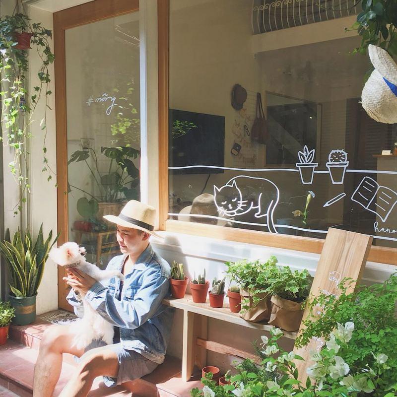 Khám phá 7 homestay xinh đẹp tại Quận Hoàn Kiếm, Hà Nội, nơi bạn sẽ có những trải nghiệm tuyệt vời, hòa mình vào không gian yên bình nhưng vẫn không thiếu những tiện nghi hiện đại, giúp bạn thư giãn, quên đi mọi lo toan.