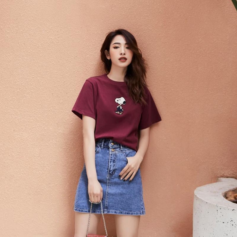 Khám phá 11 cửa hàng thời trang vừa đẹp lại vừa tiết kiệm tại Hà Nội, dành riêng cho các bạn sinh viên. Những địa chỉ này không chỉ mang lại nhiều lựa chọn đa dạng về mẫu mã, mà còn phù hợp với túi tiền của những người trẻ yêu thích thời trang.