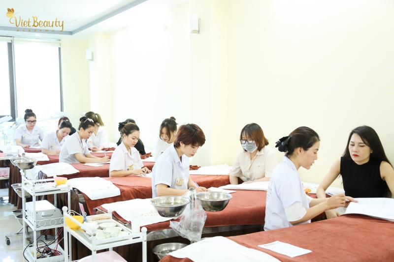 Top 7 Trung tâm đào tạo thẩm mỹ uy tín hàng đầu miền Bắc