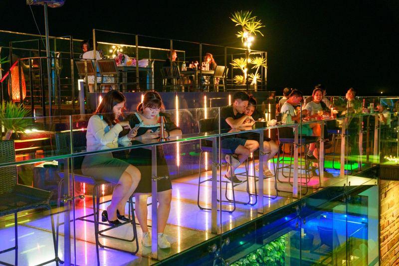 Top 5 Quán Sky Bar với tầm nhìn đẹp nhất tại Đà Nẵng