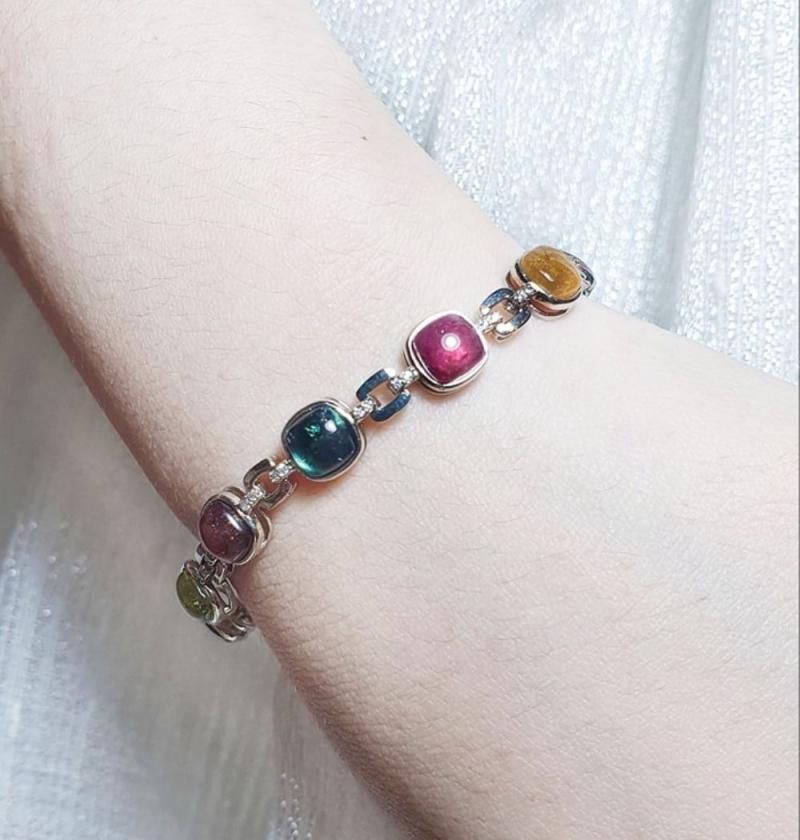 Top 10 cửa hàng cung cấp vòng đá phong thủy uy tín nhất tại Việt Nam