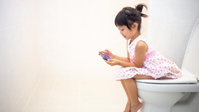 Trẻ em có thể gặp phải tình trạng đi ngoài ra máu và nhầy, điều này có thực sự nguy hiểm không?