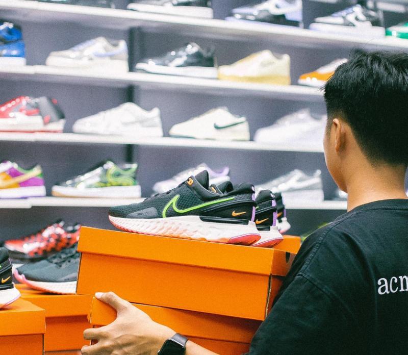 Top 9 cửa hàng sneaker uy tín và dịch vụ order giày chính hãng đáng tin cậy nhất hiện nay