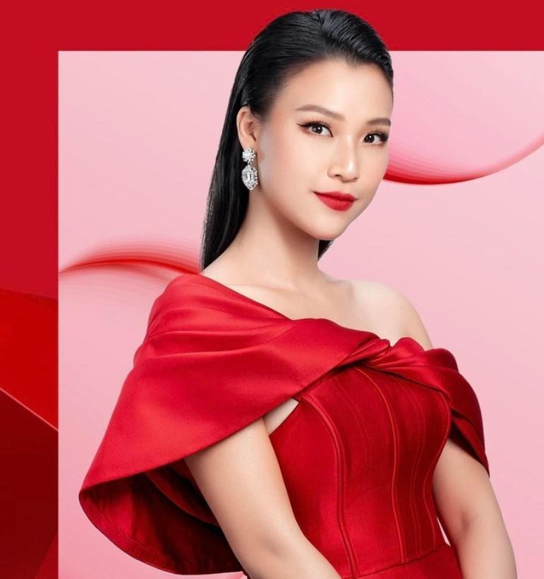 Top 10 Bà mẹ đơn thân đầy nghị lực của showbiz Việt