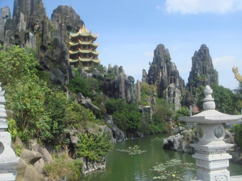 Top 10 địa điểm không thể bỏ qua dịp Tết Nguyên Đán tại Đà Nẵng