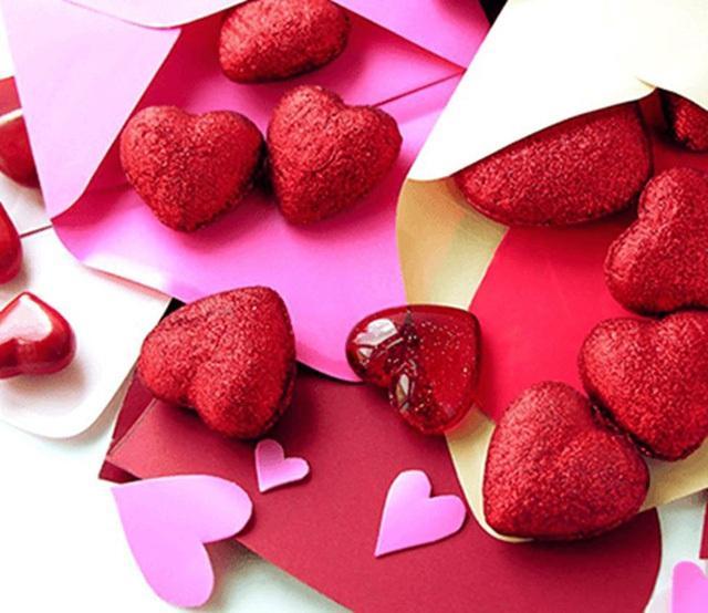 Top 11 STT Valentine 14/2 hài hước và thú vị