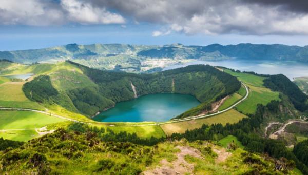 Top 10 điểm đến du lịch kỳ diệu nhất thế giới