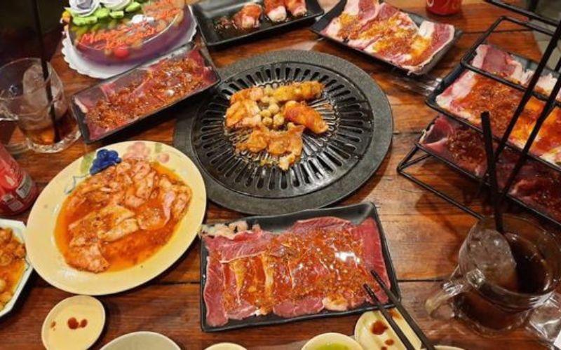 Khám phá ngay 12 quán buffet ở Bình Thạnh, nơi bạn sẽ được thưởng thức những bữa ăn no nê mà không lo về giá cả.