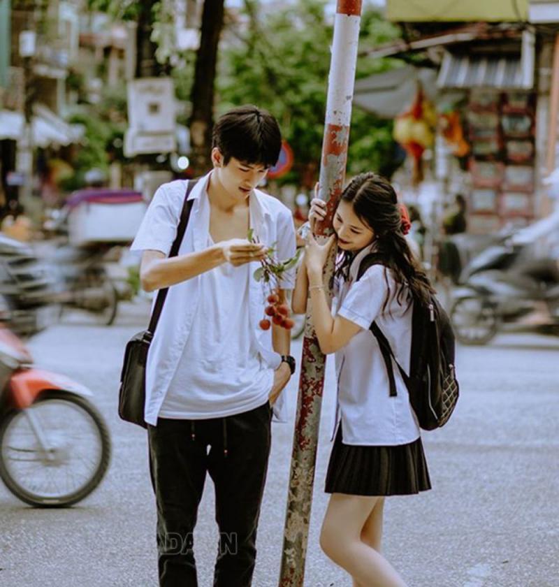 8 lý do không nên yêu bạn cùng lớp