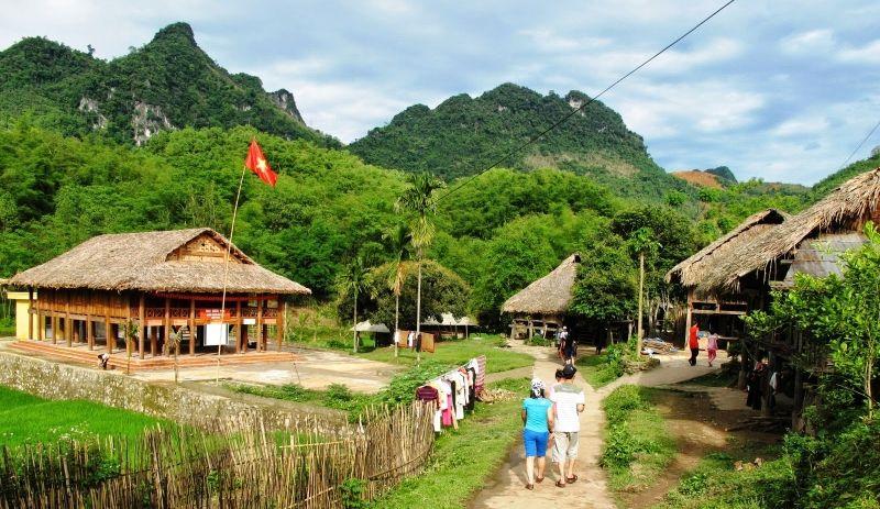 Top 16 địa điểm du lịch núi đẹp và hấp dẫn nhất Việt Nam