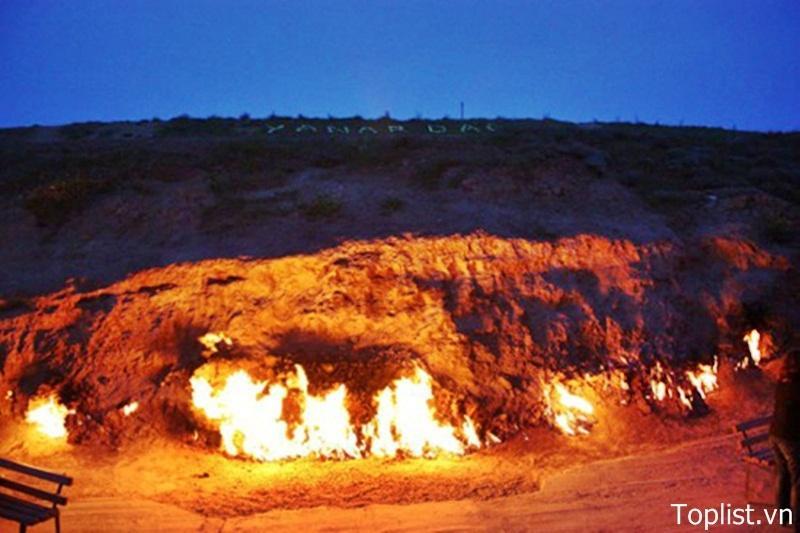 7 ngọn lửa vĩnh cửu huyền bí nhất thế giới