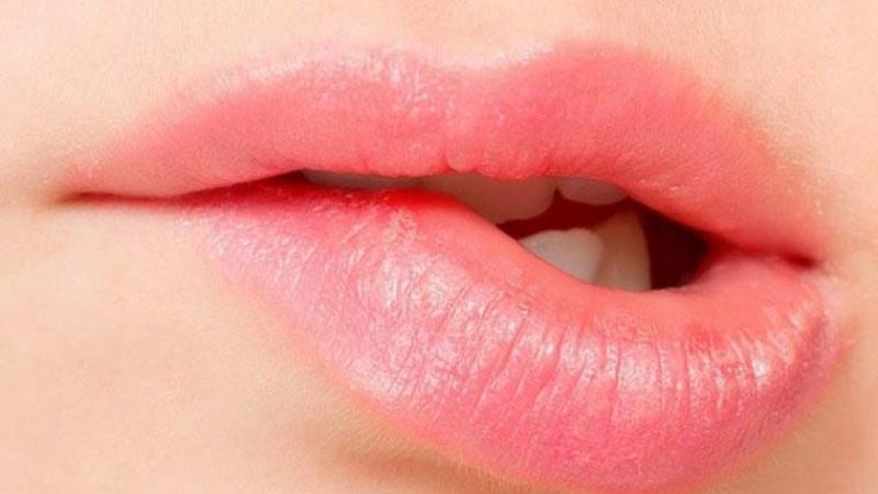 10 thỏi son dưỡng môi Nhật Bản siêu dưỡng ẩm, giúp làm mờ thâm hiệu quả