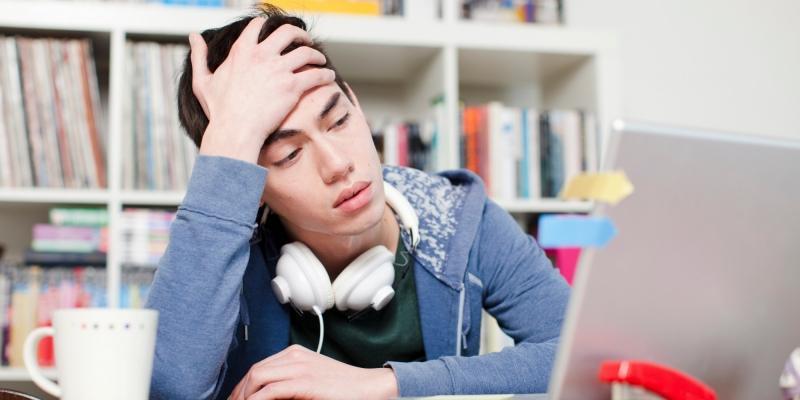 12 tác hại tiềm ẩn khi yêu sớm mà học sinh cần lưu ý