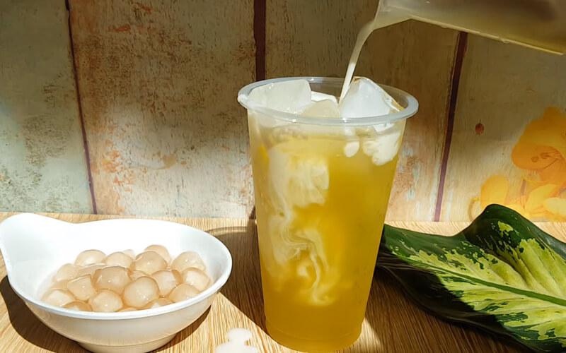 Hướng dẫn chi tiết cách pha chế nước mía sữa dừa trân châu thơm ngon tại nhà