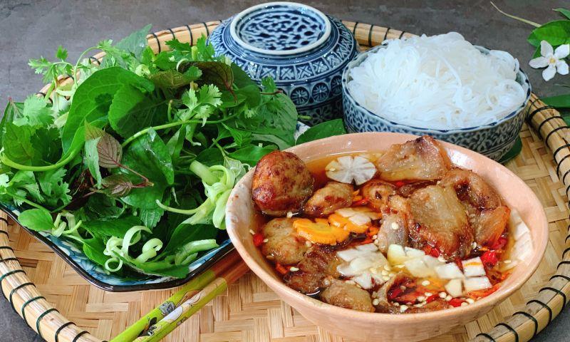 Top 10 Món ăn Việt Nam được yêu thích và nổi danh khắp thế giới