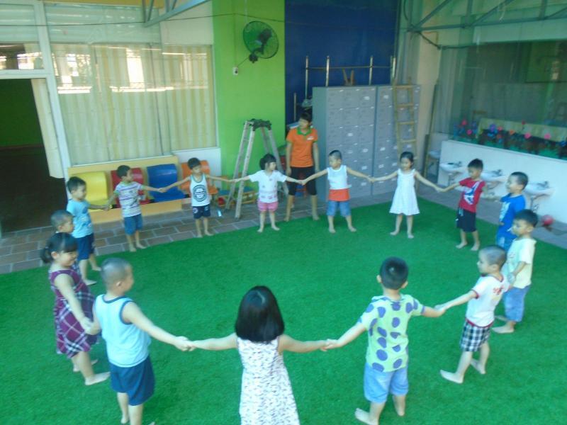 18 Trò chơi âm nhạc thú vị dành cho trẻ mầm non – Khám phá và phát triển cùng giai điệu