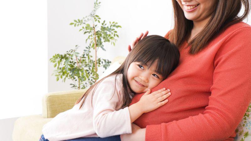 Tại sao lại có quan niệm bà bầu không nên đi chúc Tết?