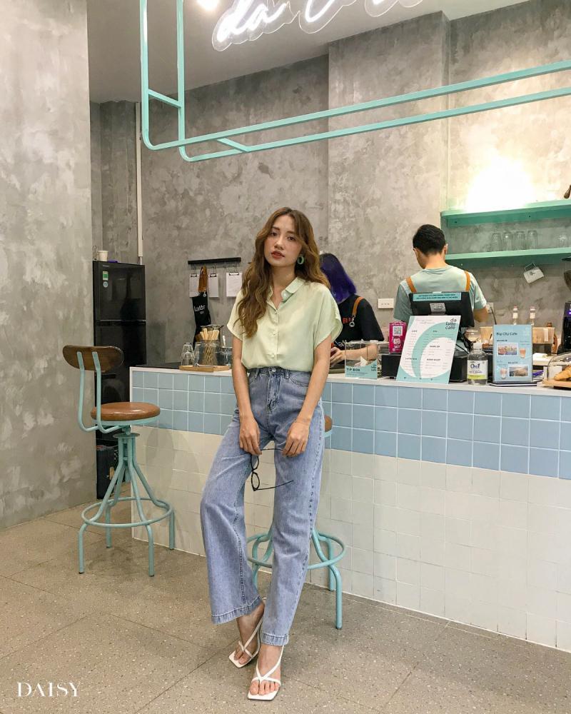 Top 10 cửa hàng quần jeans nữ đẹp nhất tại Hà Nội