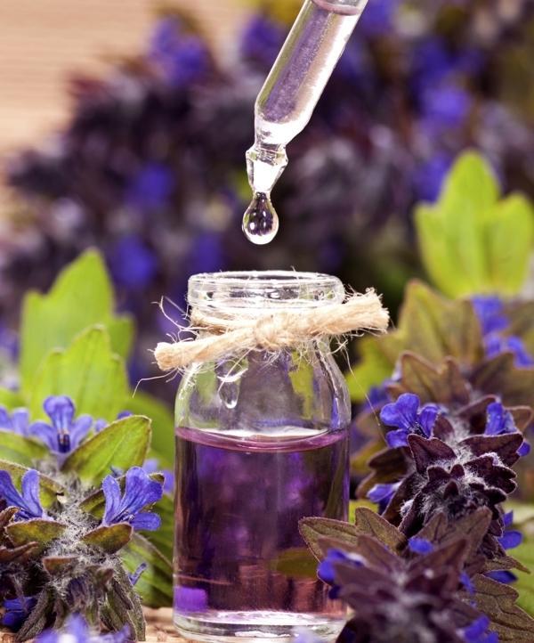 Top 13 Lợi ích tuyệt vời của tinh dầu oải hương