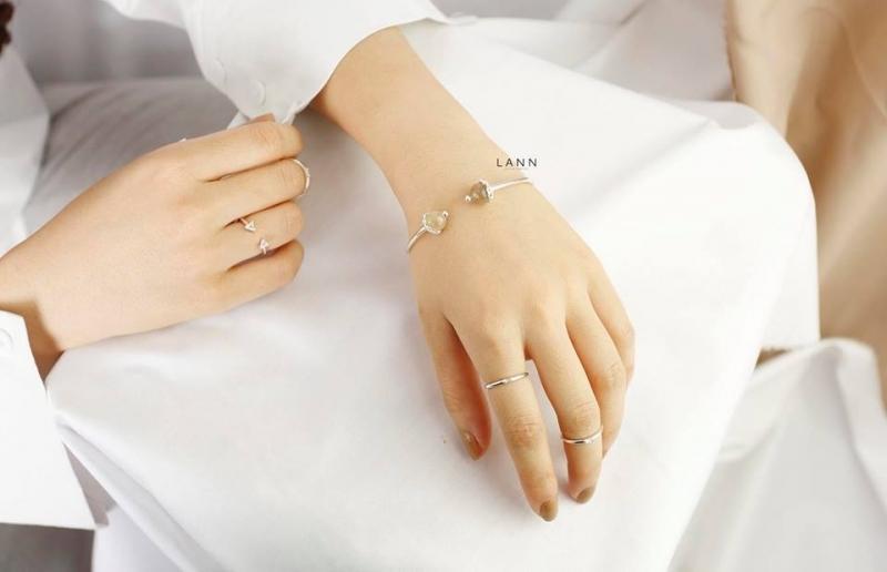 Top 9 cửa hàng phụ kiện thời trang ấn tượng nhất tại quận Đống Đa, Hà Nội