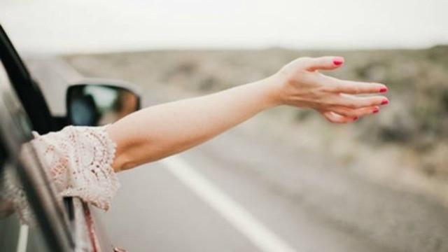 10 Dấu hiệu cho thấy bạn chỉ là "người thay thế" trong tình yêu