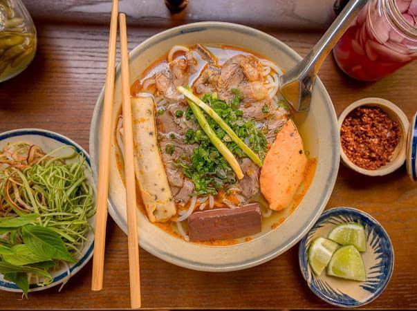 Top 5 quán bún bò Huế ngon và được yêu thích nhất tại Quận Hoàn Kiếm, Hà Nội