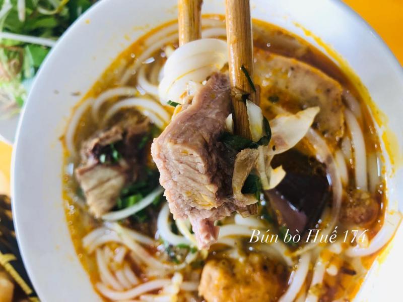 Khám phá Top 6 quán bún bò Huế ngon nhất tại tỉnh Khánh Hòa