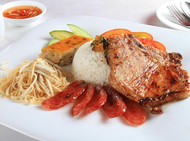Khám phá Top 7 quán ăn ngon nổi bật trên đường Phạm Văn Đồng, Thừa Thiên Huế