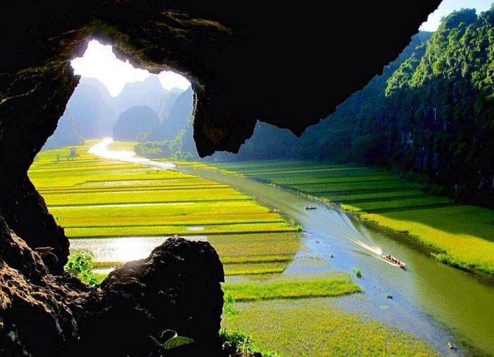 12 Điểm đến hấp dẫn bậc nhất tại Ninh Bình - Hành Trình Khám Phá
