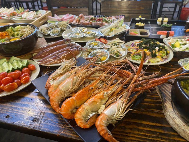 Top 9 nhà hàng buffet hải sản tươi ngon nhất Đà Nẵng